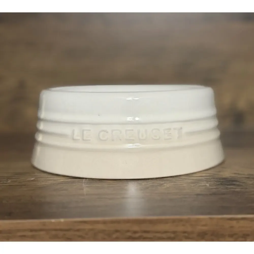 Le Creuset Meringue Stoneware Pet Bowl- 1 Dish